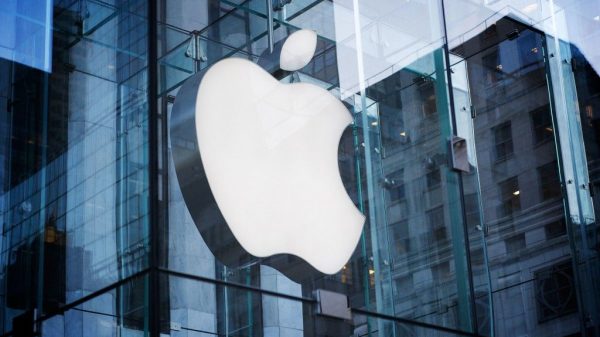 Ρωσία πρόστιμο 12,1 εκατ στην Apple