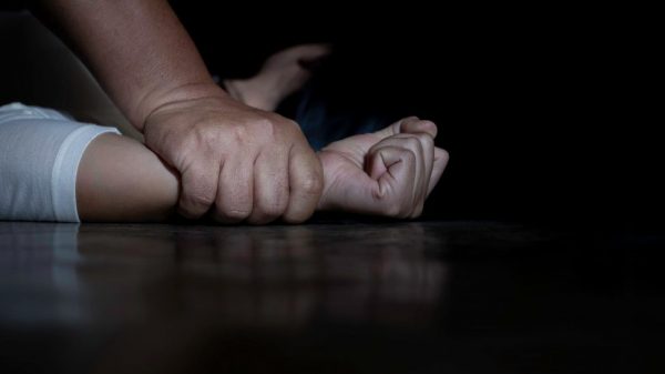 Θεσσαλονίκη: Στη φυλακή για τον βιασμό της θετής του κόρης