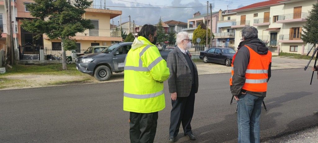 εργασίες για τον μεγάλο δακτύλιο